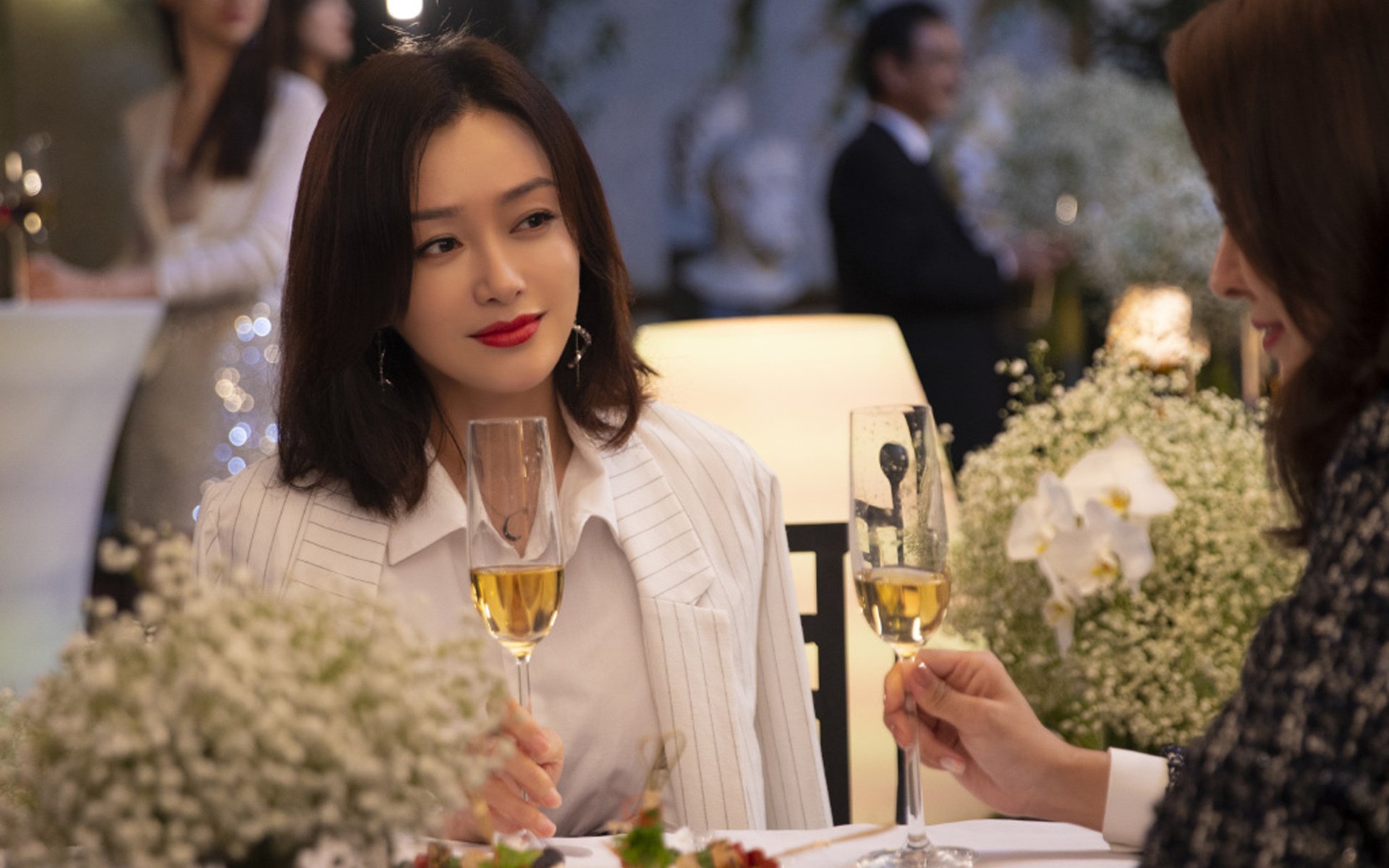 九游官网下载电脑版-奥卡拉汉稳定发挥赢得比赛荣誉，奥卡拉汉州长