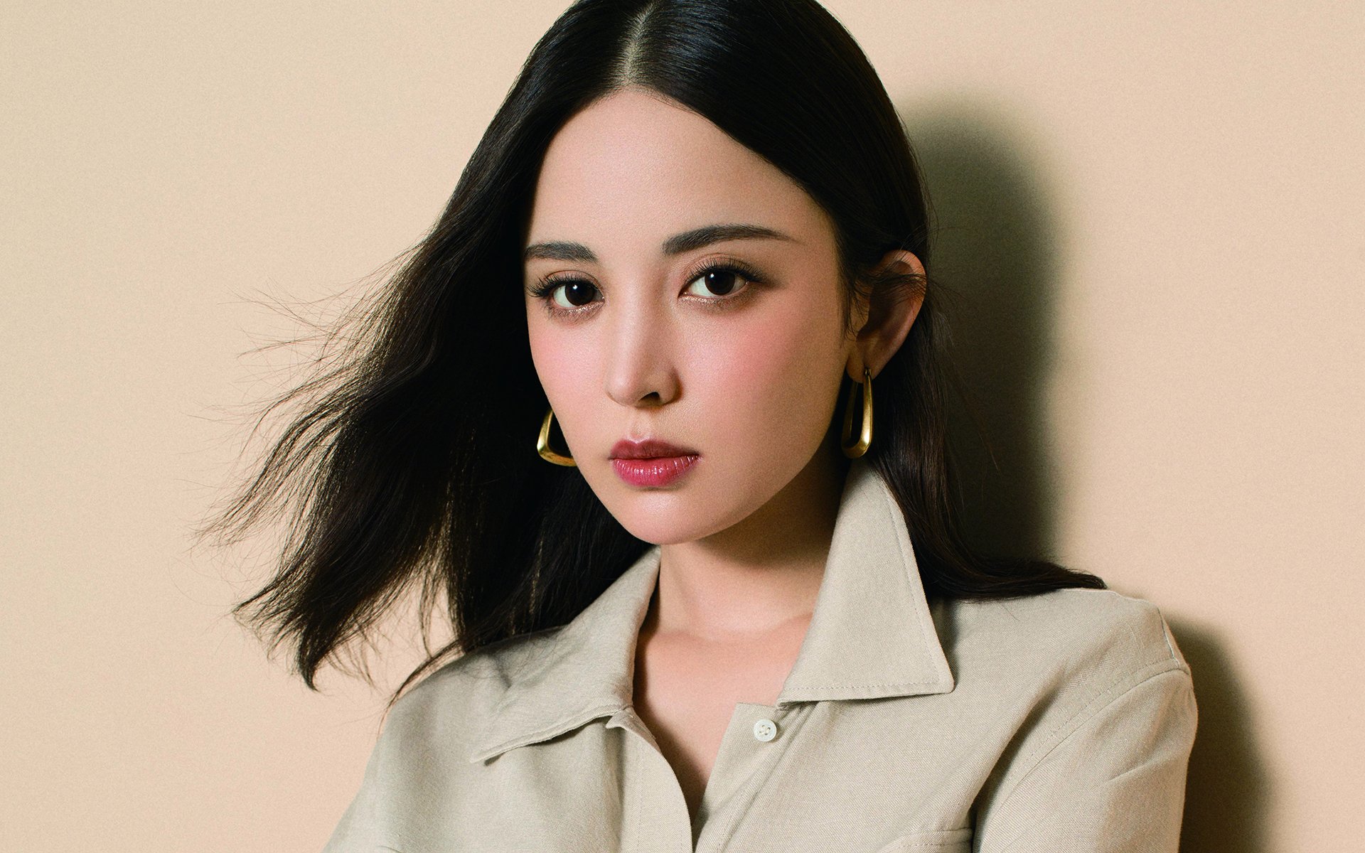 九游登录中心-詹姆斯关键抢断终结比赛湖人主场力克灰熊，詹姆斯准3双湖人险胜灰熊