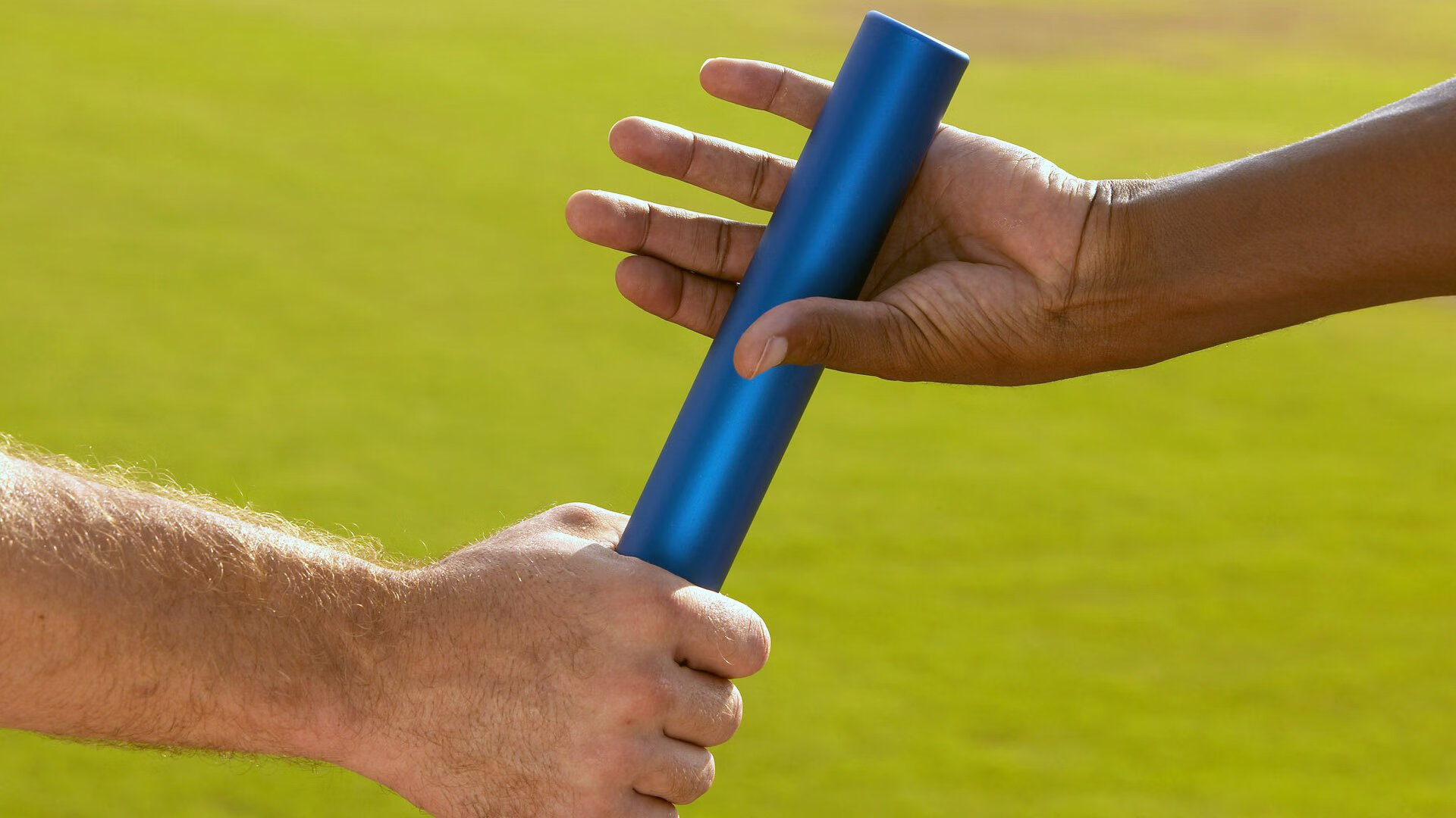 九游sports-王氏足球培训营火币开课，提升小球员技术水平